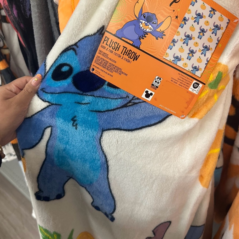 Disney Stitch Fall Pumpkins Plush Throw Blanket